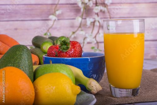 Nice image of a fruit and vegetable based juice.
