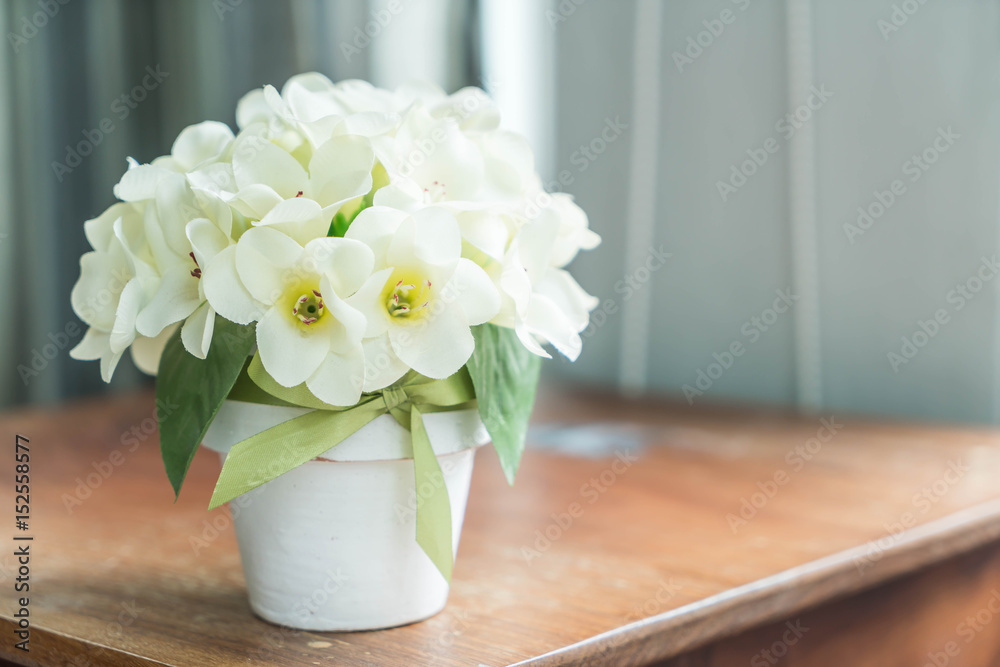 flower in vase flower in vase