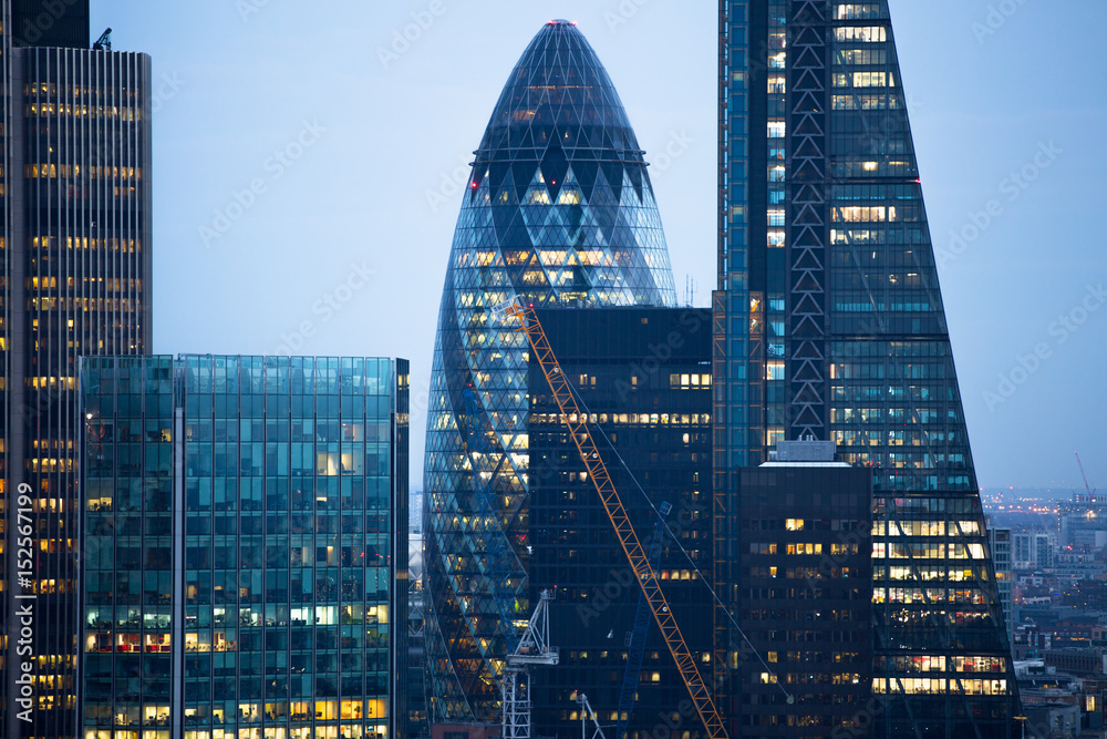 Fototapeta City of London aria biznes widok o zachodzie słońca. City of London wiodącym centrum finansowym w Europie.