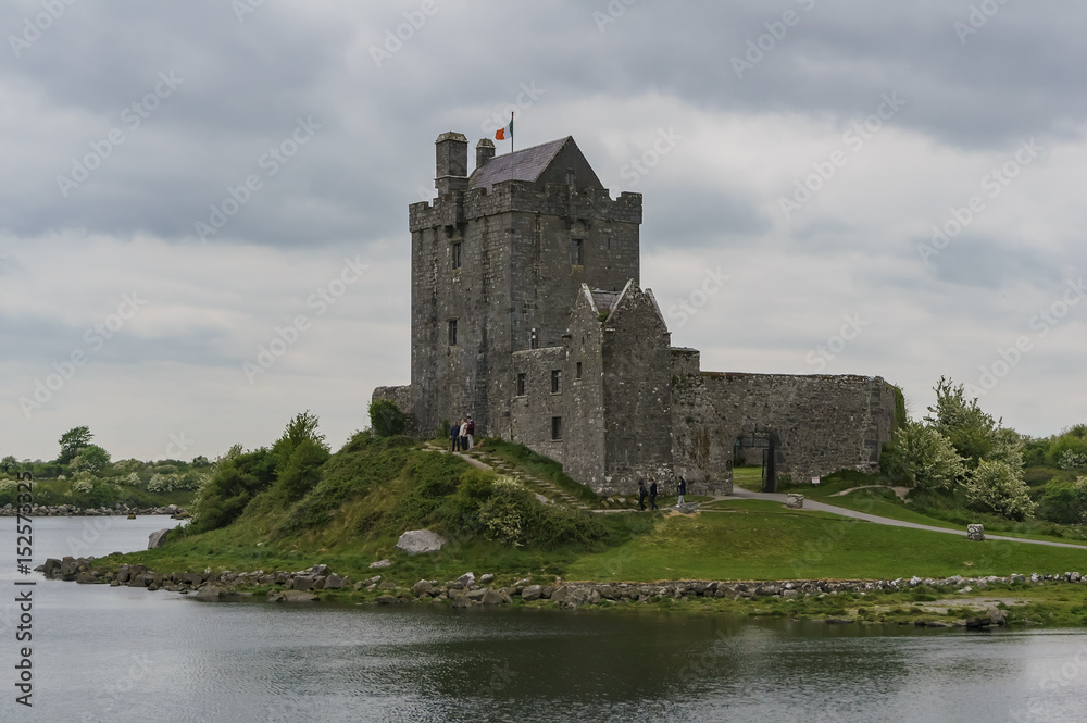 16th century tower house - Dunguaire Castle