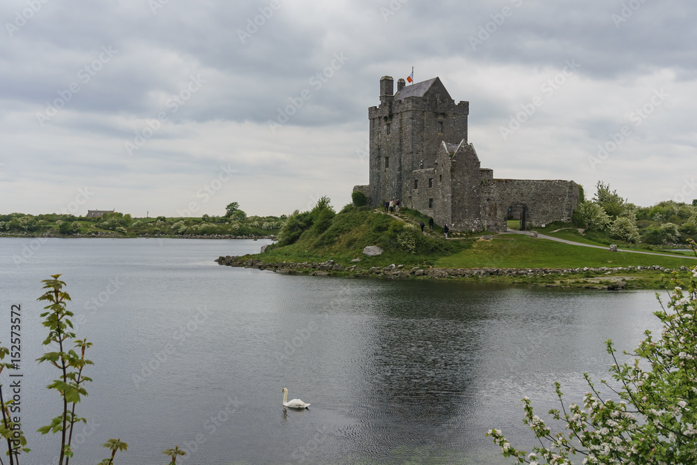 16th century tower house - Dunguaire Castle