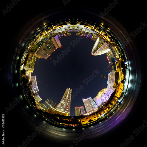 Cuadro en lienzo Circle panorama of urban city night view, such as if they were taken with a fish