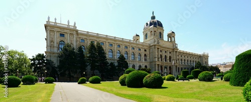 Maria Theresa Square with famous Naturhistorisches Museum