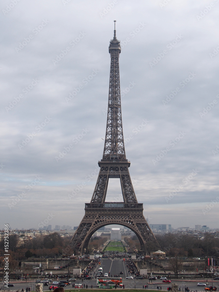 Tour Eiffel et Champ-de-Mars