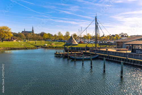 Tableau sur toile Roskilde, Denmark - May 01, 2017: Viking long boats in the harbor of Roskilde