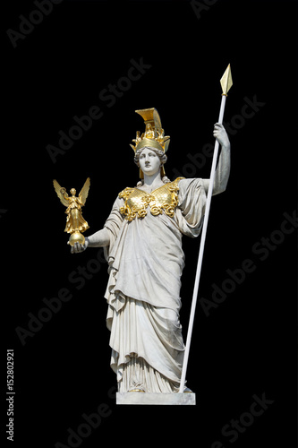 Pallas Athene- Statue vor schwarzen Hintergrund photo