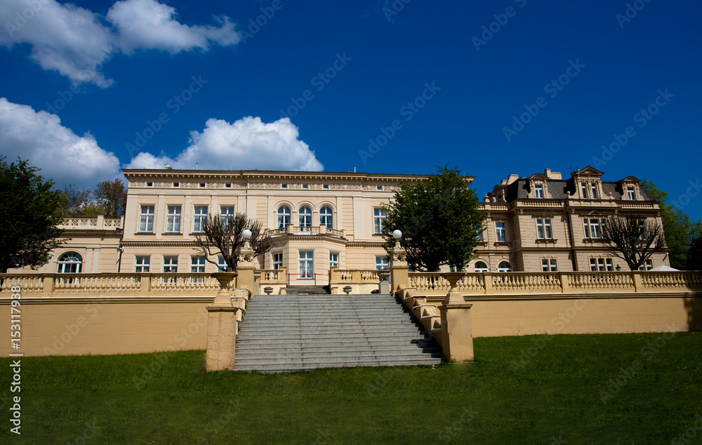 Obraz premium Pałac klasycystyczny (1849), Pałac Nowy, niem. Neues Schloss, Ostromecko, Polska 