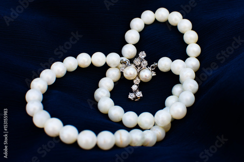 beautiful vintage pearl and diamond necklace