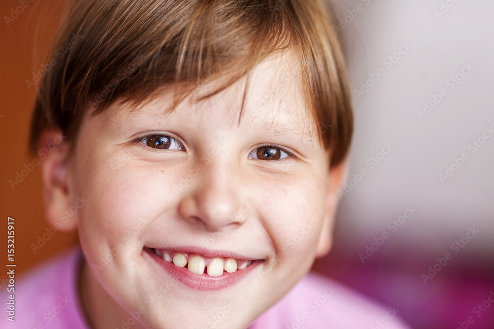 happy smiling girl wearing bangs happy smiling girl wearing bangs