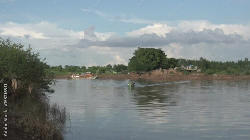 Inwa Ava, crossing the river by ferryboat Inwa Ava, crossing the river by ferryboat