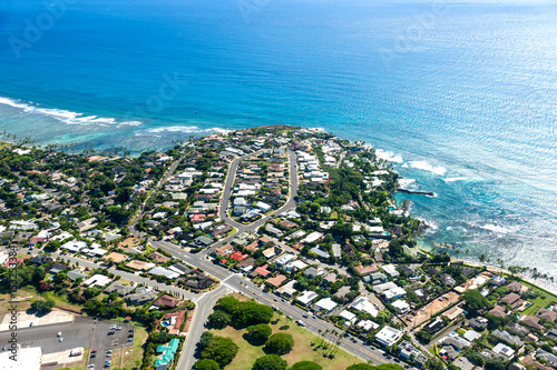 Flying over Oahu island, Hawaii 