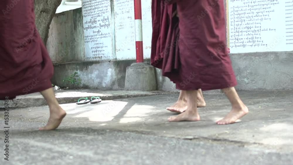Amarapura, monks in line at Mahagandayon monastery Amarapura, monks in line at Mahagandayon monastery