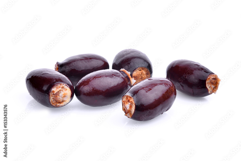 Obraz premium seeds of lychee fruit isolated on white background