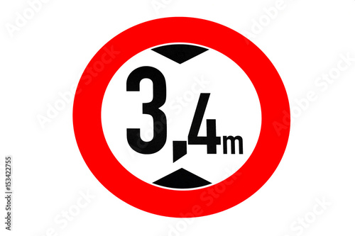 Maximal Durchfahrtshöhe 3,4 Meter