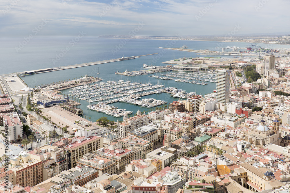 Fototapeta premium Views of the port of the city of Alicante