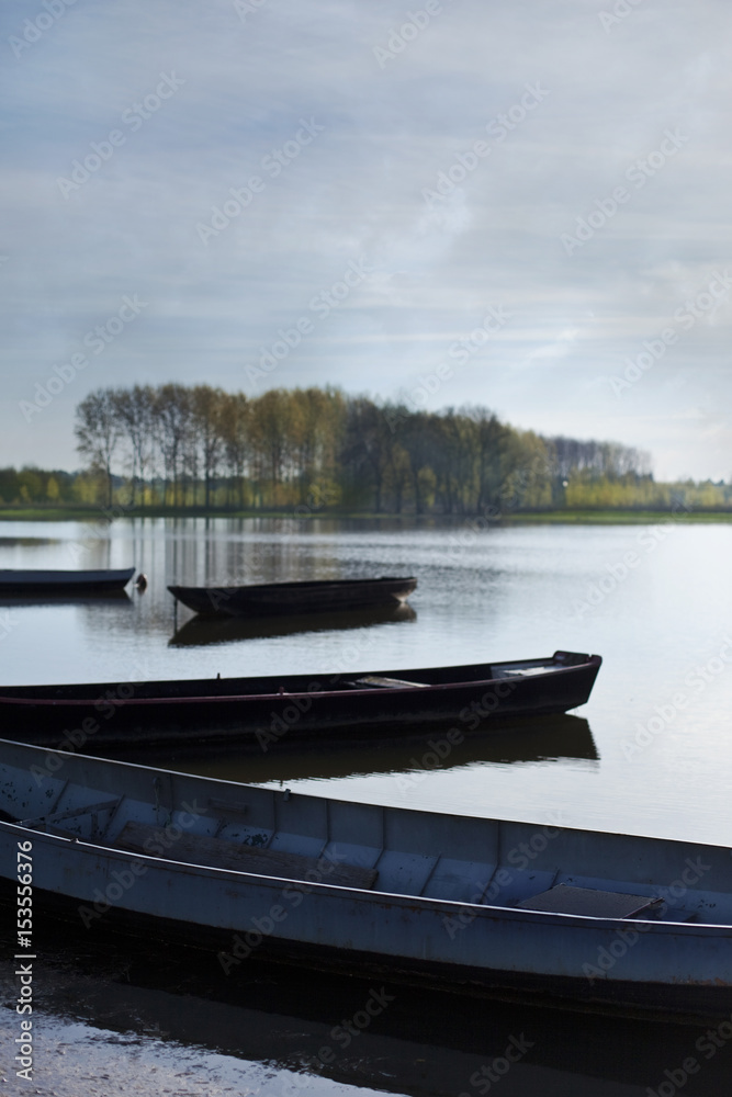 Obraz premium Boats on the river