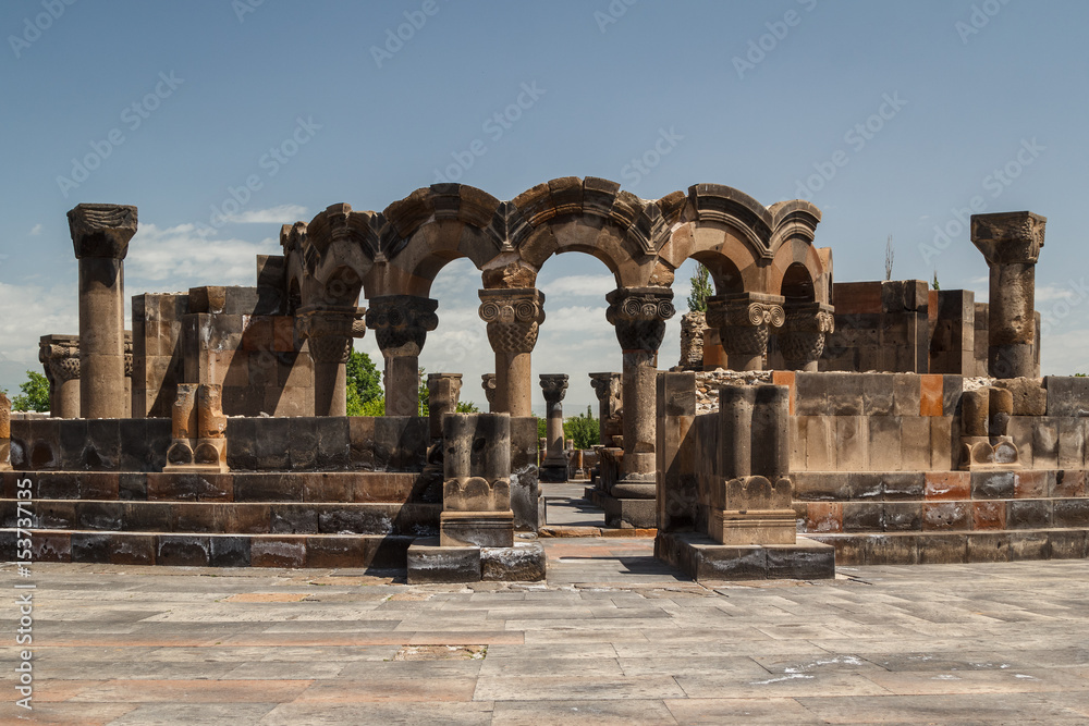Fototapeta premium Ruins of the medieval Zvartnots cathedral, Armenia