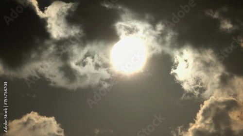 4K・黒雲に隠れる日の出_03-1049