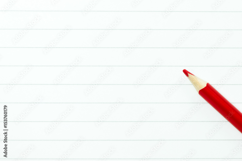 Papier liniert, roter Buntstift