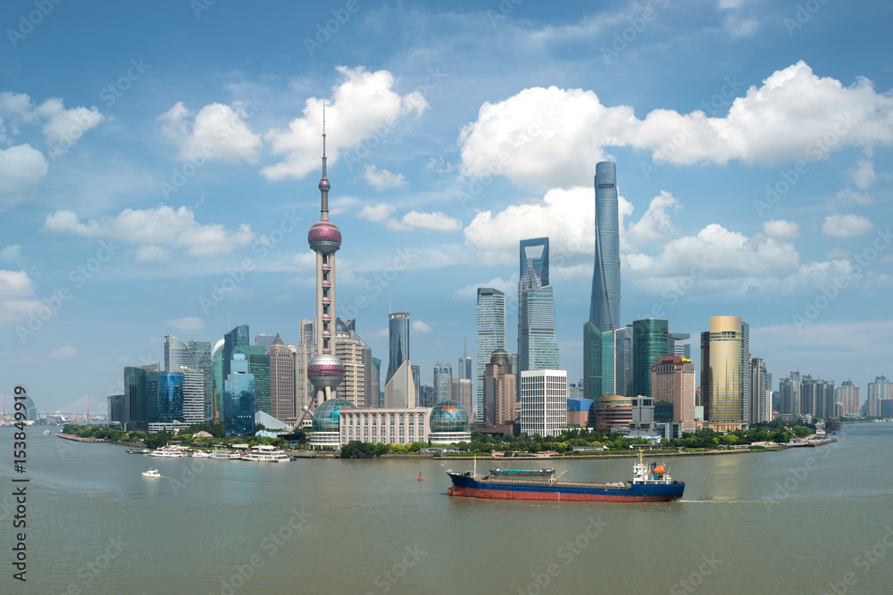 Naklejka premium Shanghai skyline panoramic view along Huangpu river at Shanghai Lujiazui Pudong central business center in Shanghai, China.