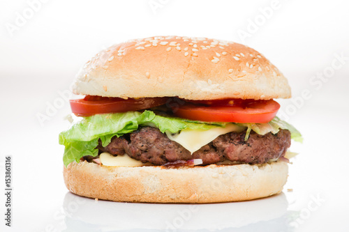 Classic burger, cheeseburger