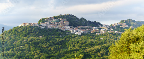 Trutzburg im Naturpark Cilento: Roccagloriosa photo