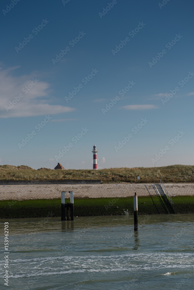 Segelboot auf dem Kanal Segelboot auf dem Kanal