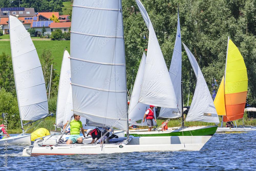 Fototapeta premium Segelregatta auf einem See
