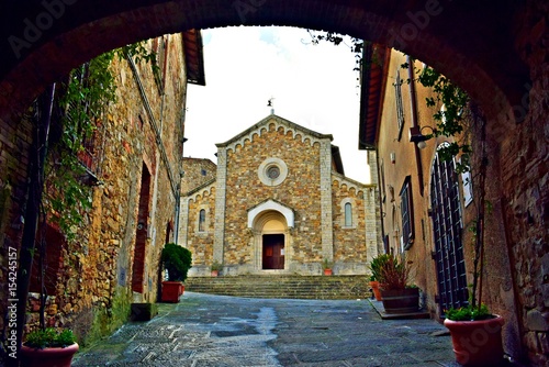 Fototapeta Naklejka Na Ścianę i Meble -  borgo medievale di Castellina in Chianti in Siena, Toscana, Italia