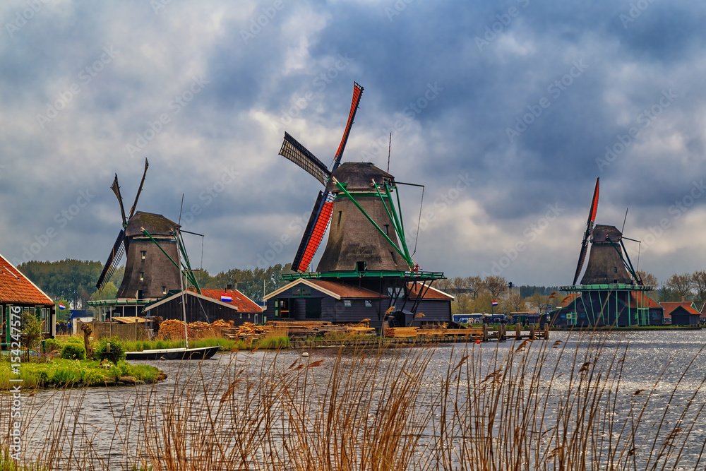 Fototapeta premium Windmills of Zaanse Schans, Netherlands.