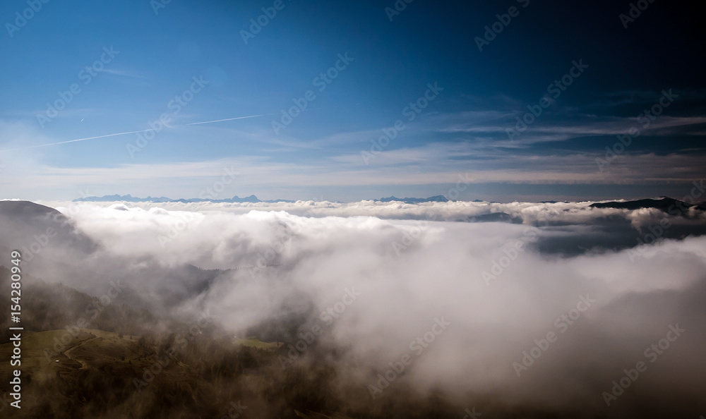 Über den Wolken am Berg 2