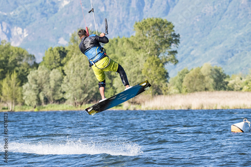 Kitesurfer