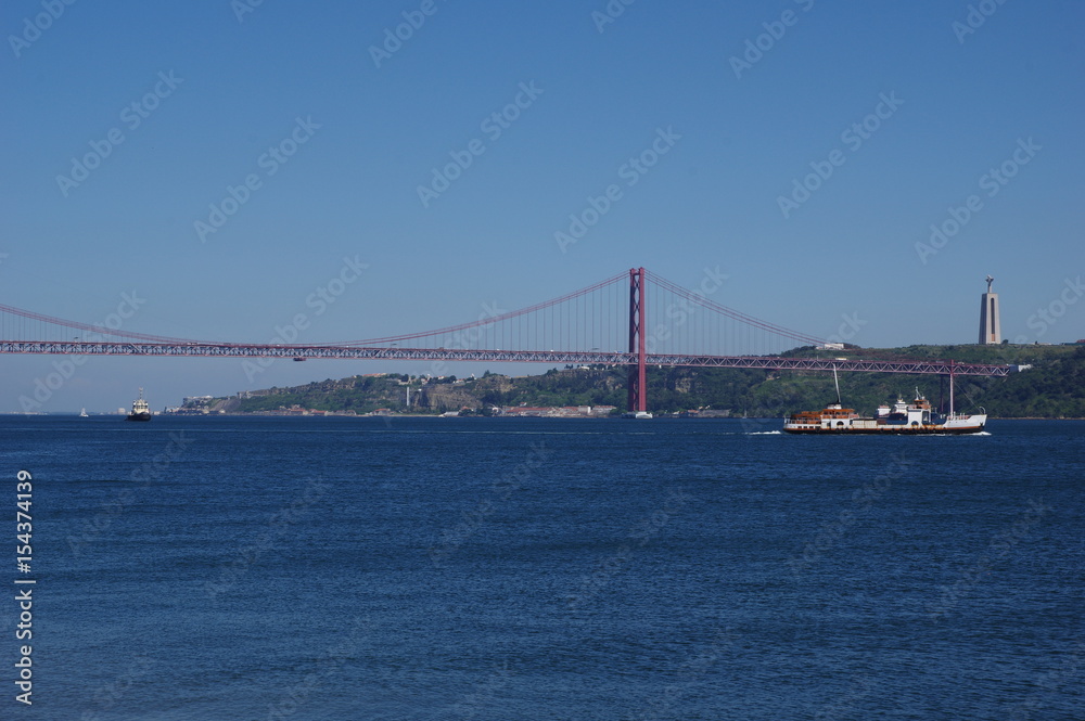 Ponte 25 de Abril in Lissabon