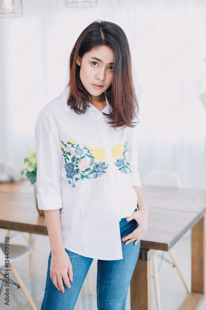 portrait of beautiful asian girl with beautiful clothing and confident posting.