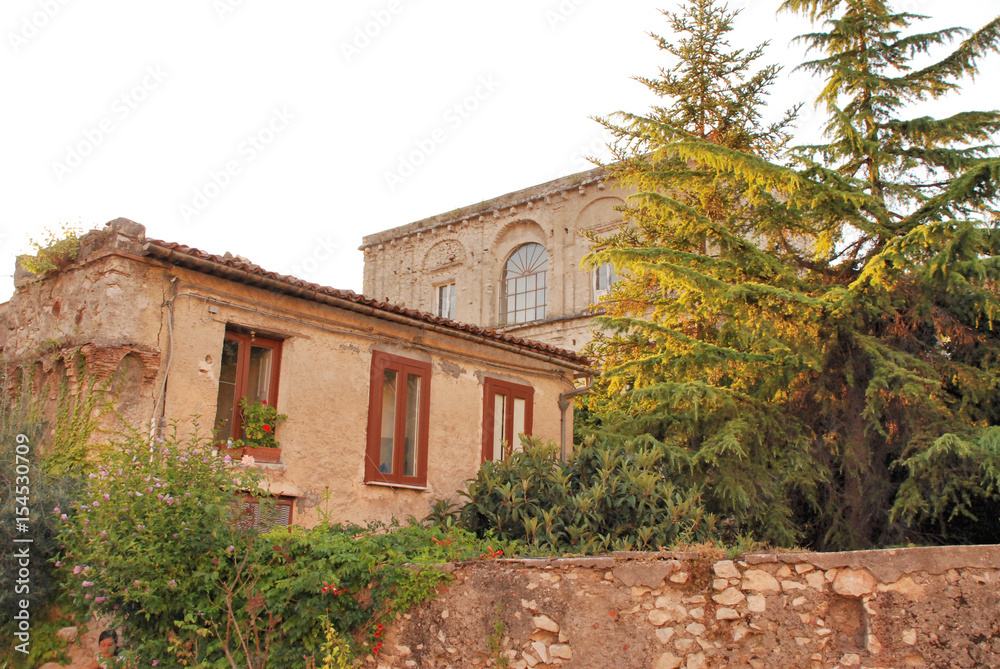 Obraz premium TEGGIANO : PAESAGGIO URBANO.CAMPANIA,SUD ITALIA