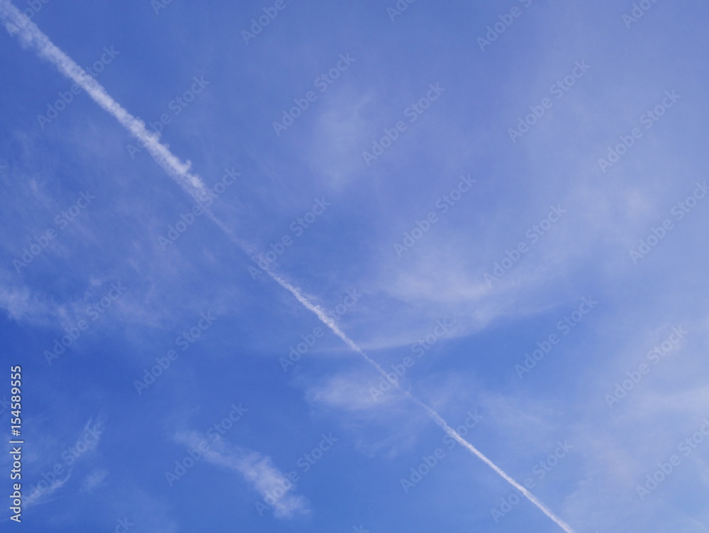 青空と飛行機雲 青空と飛行機雲