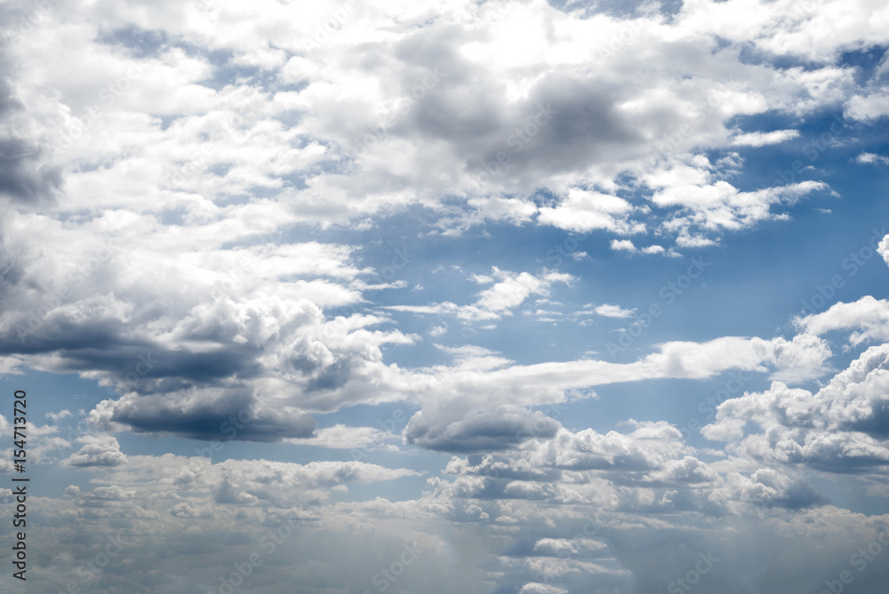 Fototapeta premium White clouds running over sky
