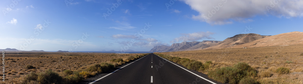 Fototapeta premium Road trip à Lanzarote, Canaries