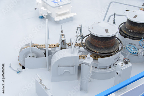 Mooring gear
