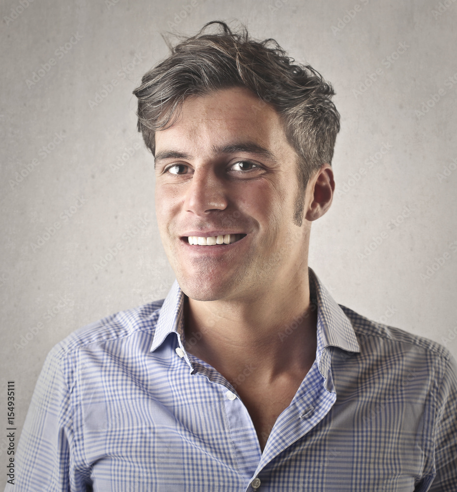 Obraz premium Handsome man smiling