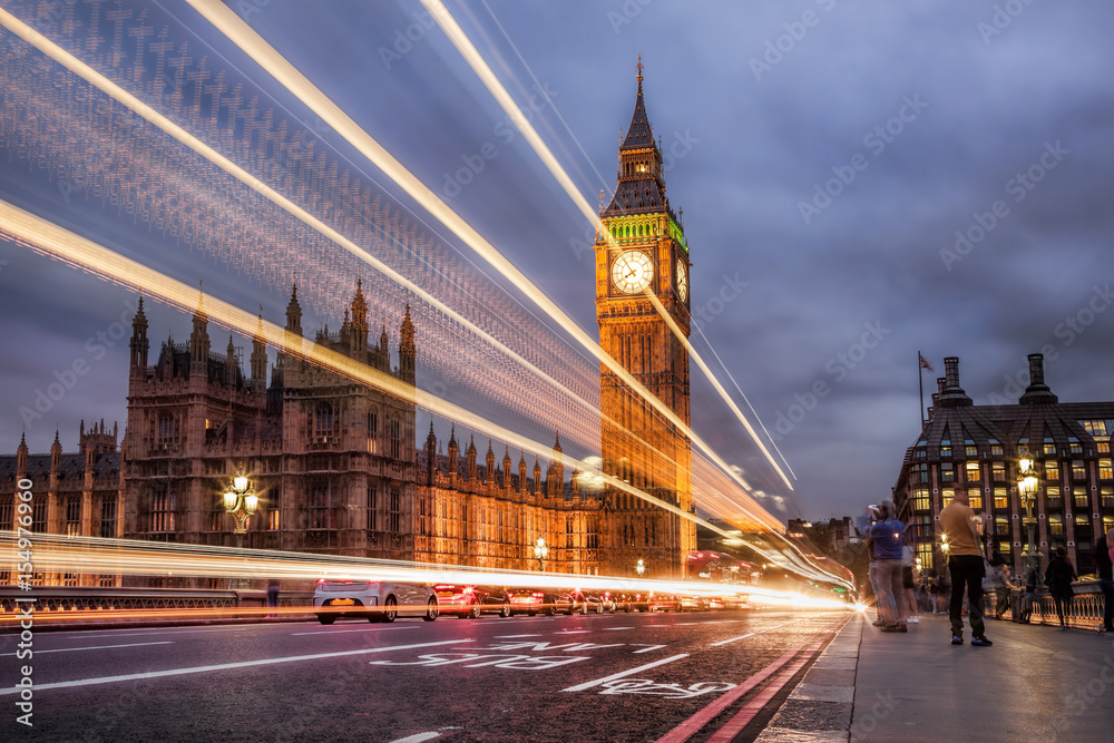 Obraz premium The Big Ben and the Houses of Parliament at night, London, UK