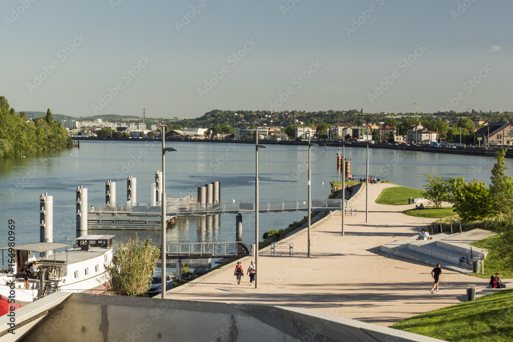 Confluence - Lyon - Rhône. Confluence - Lyon - Rhône.