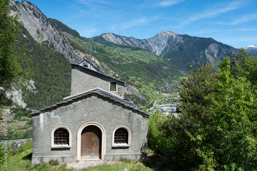 Chapelle St Jean, sur la colline de Bémontet