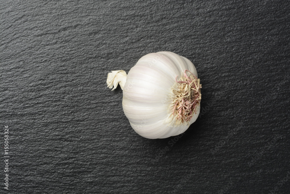 Ajos, dientes o partes de un ajo Stock Photo Adobe Stock