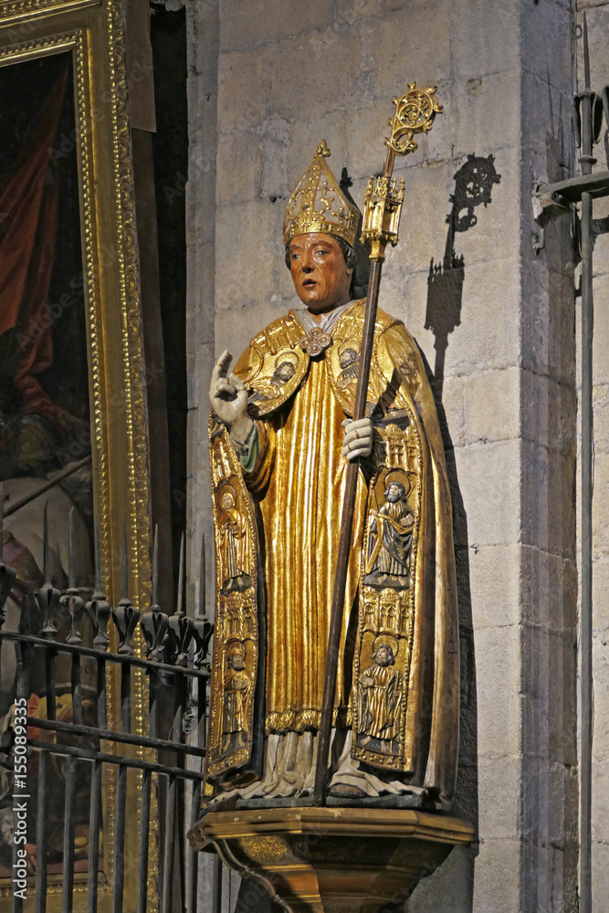 Girona Basilica  publica de San Felix o San Feliu y estatua data de los 1ºtiempos del cristianismo en España
