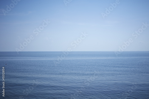 Fototapeta Naklejka Na Ścianę i Meble -  Blue sea waves and sky