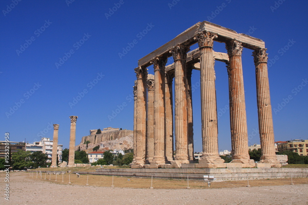 L'Olympieion ou temple de Zeus et l'Acropole