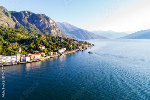 Lago di Como (IT) - Tremezzina - Vista aerea panoramica verso nord © Silvano Rebai