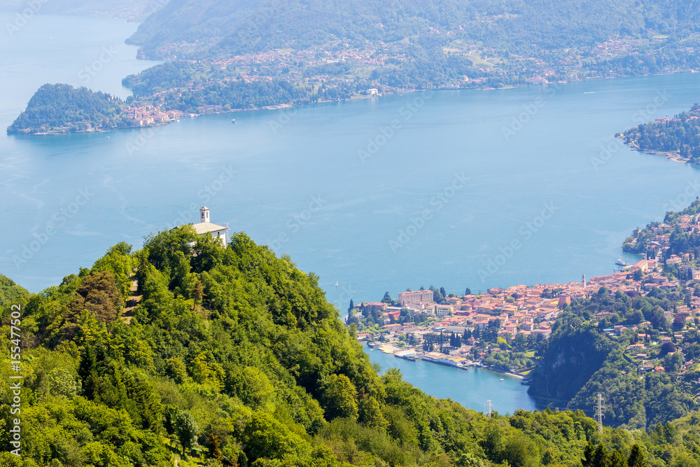 Lago di Como (IT) - Panorama su Menaggio e Bellagio