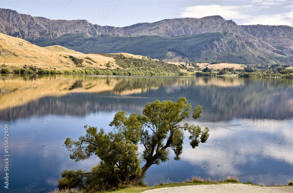 Fototapeta premium Lake Hayes New Zealand